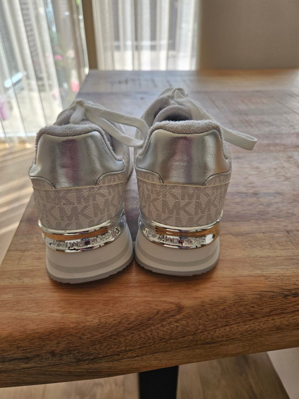 Nieuwe Michael Kors gympen, maat 39 - Koopje!, Ophalen, Michael Kors, Wit, Nieuw