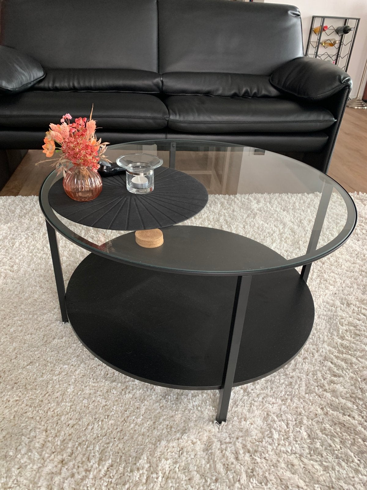 Mooie ronde tafel van Ikea. Zwart met glasplaat, Ophalen, 100 tot 150 cm, Rond, 50 tot 100 cm