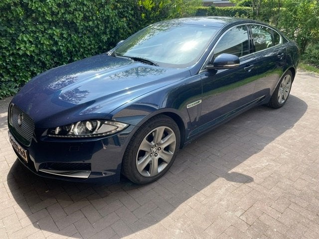 Nette en zeer zuinige Jaguar XF 3.0 D V6 AUT BJ 2013, Auto's, Jaguar, Automaat, Achterwielaandrijving, Beige, 1850 kg