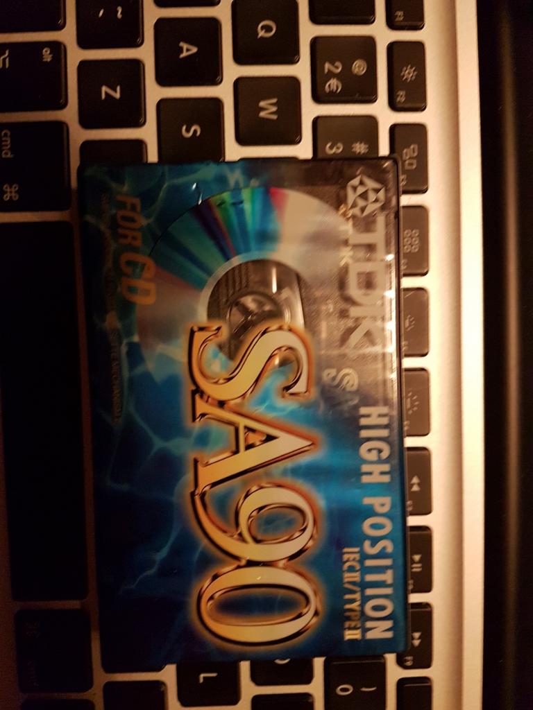 Cassettebandje TDK SA90 cassette tape nieuw gesealed, Overige genres, 1 bandje, Ophalen of Verzenden, Met bewaardoos, rek of koffer