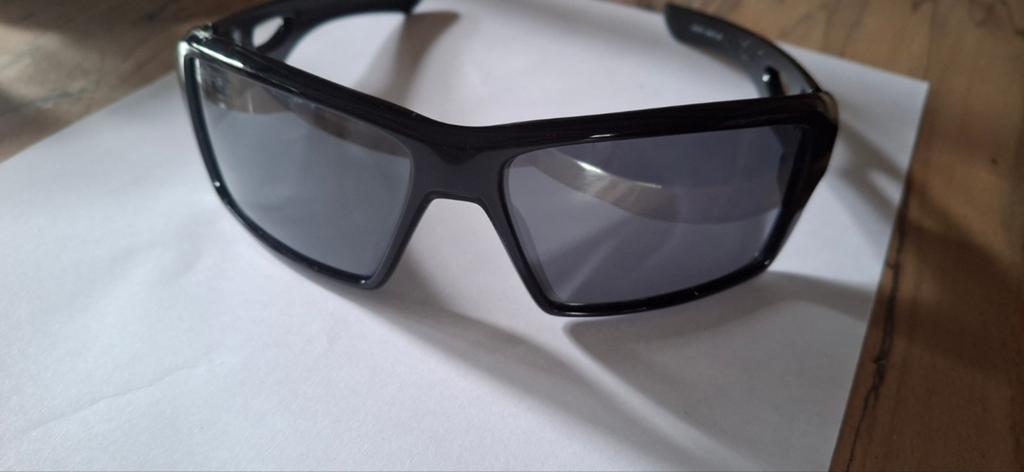 Oakley Zonnebril - Stijlvol en Beschermend, Zonnebril, Zwart, Nieuw, Ophalen of Verzenden