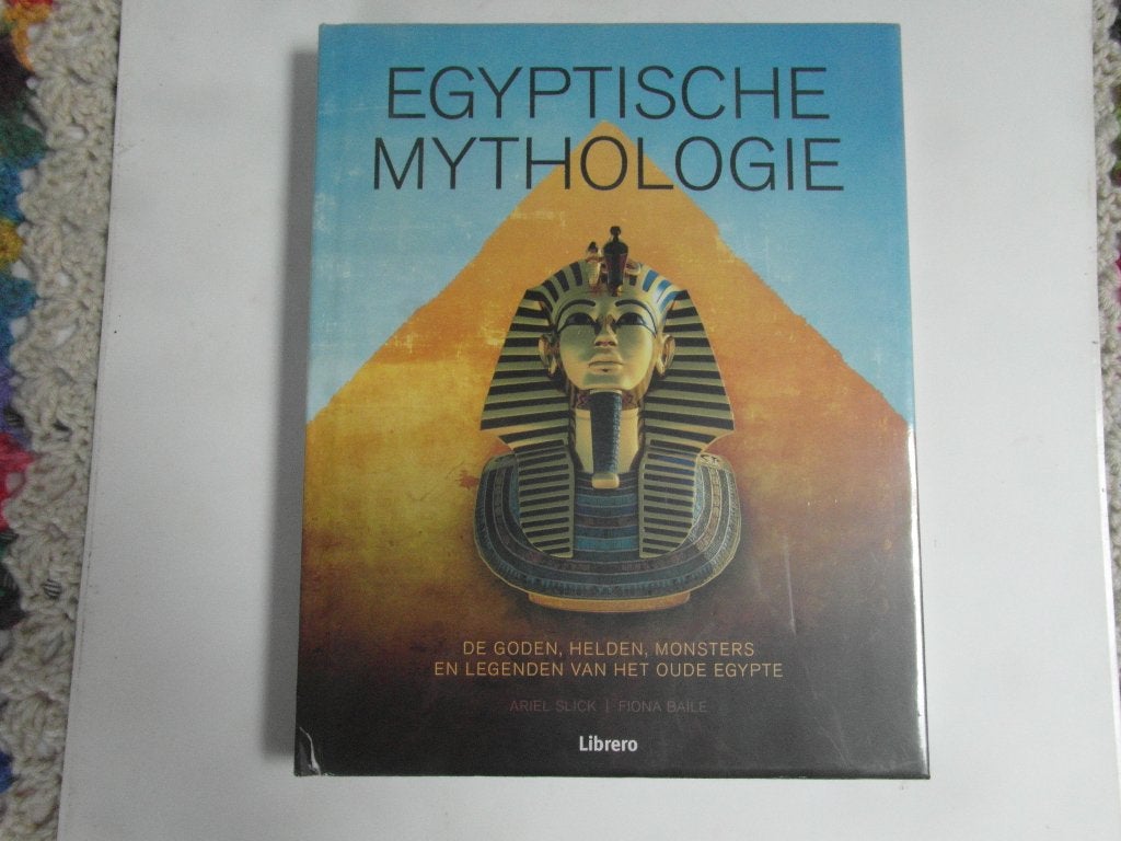 Egyptische mythologie boek voor Egypte liefhebbers. Nog meer, Ophalen of Verzenden, 14e eeuw of eerder, Nieuw, Afrika