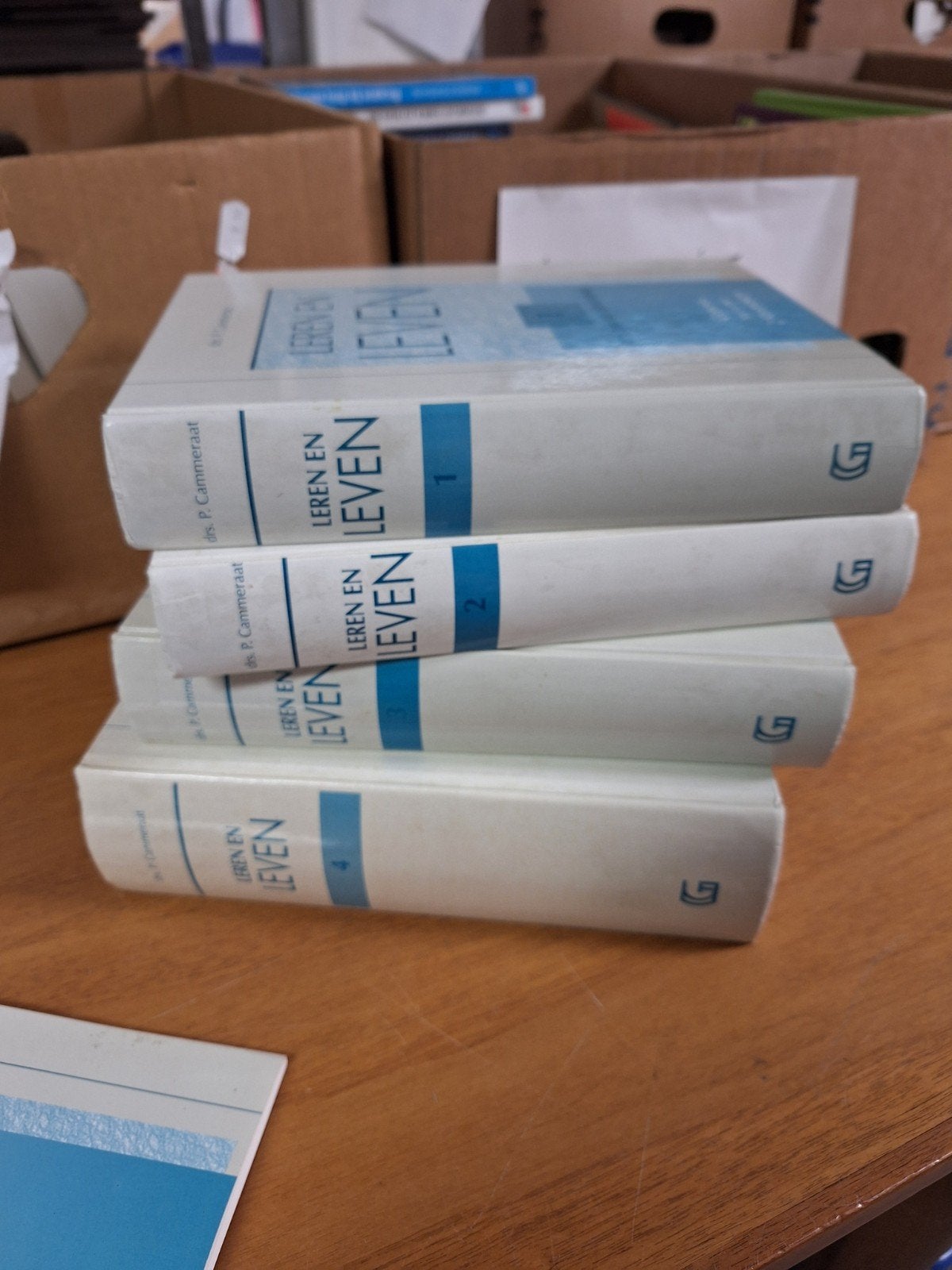 Leren en leven, P. Cammeraat 4 delen en register WD014/09, Boeken, Godsdienst en Theologie, Ophalen of Verzenden, Zo goed als nieuw