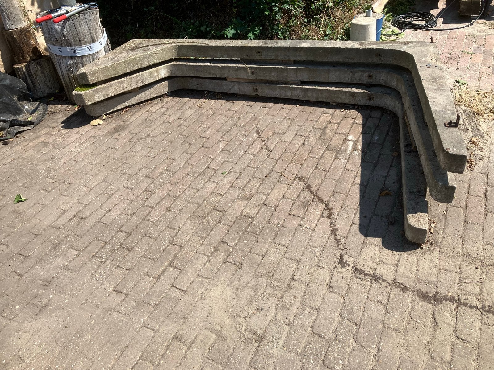 Betonnen Spanten/Staanders met hardhouten liggers (4,20m bre, Ophalen, Gebruikt, Overige typen, Overige houtsoorten