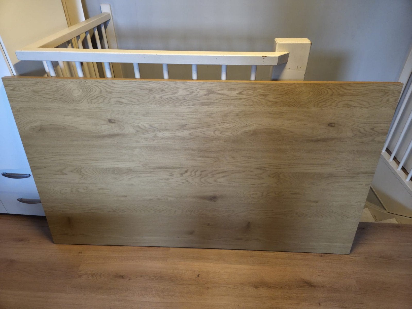Jysk AABENRAA eettafel, warm eiken/zwart, Gebruikt, 50 tot 100 cm, 150 tot 200 cm, Vier personen