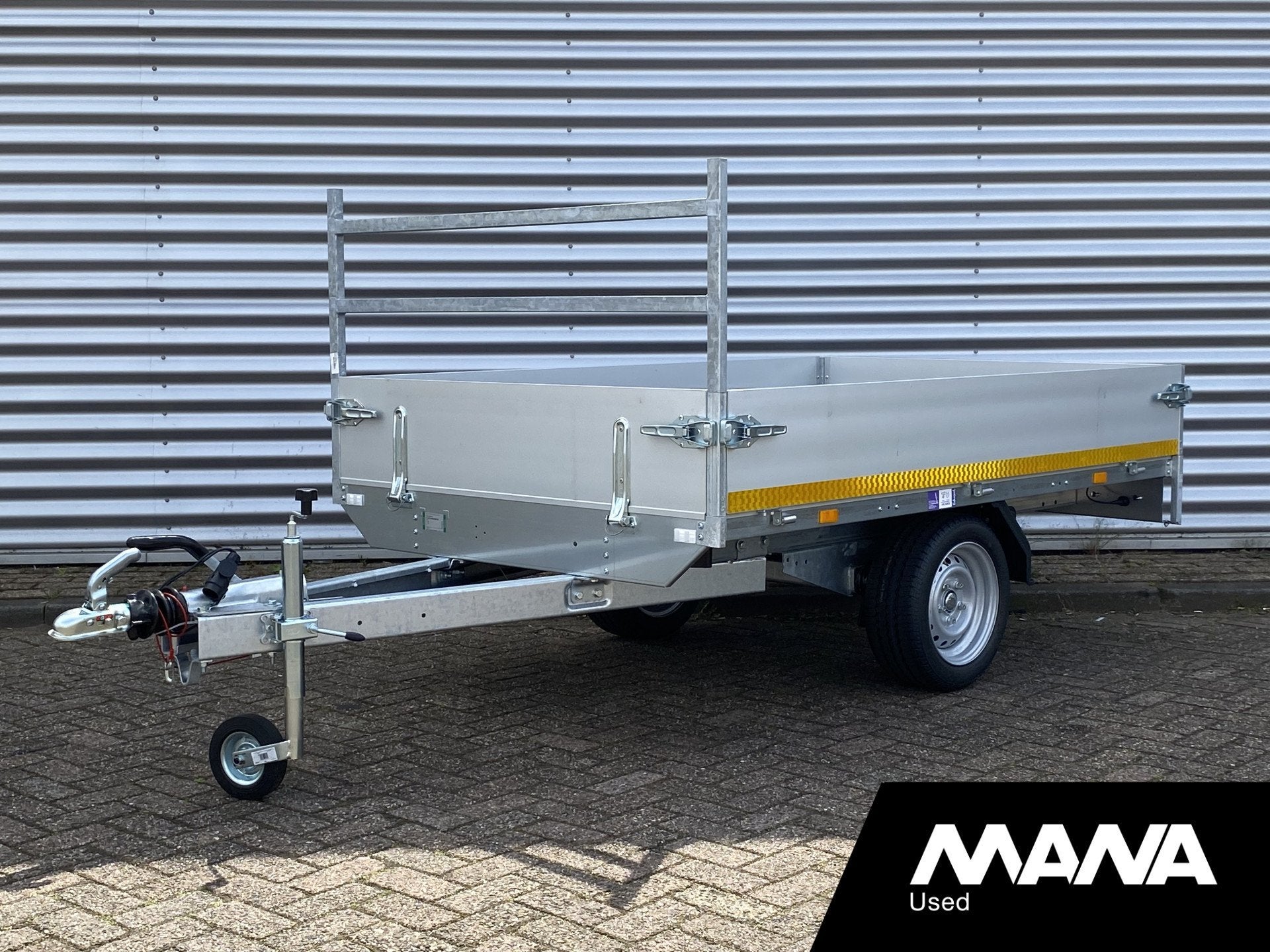 EDUARD P3 2314 Plateau 1350kg 230X140 Voorrek Neuswiel, MANA Bedrijfswagens, Gebruikt, Used@mana-bedrijfswagens.nl, Bredaseweg 221
4705RN  ROOSENDAAL, NL