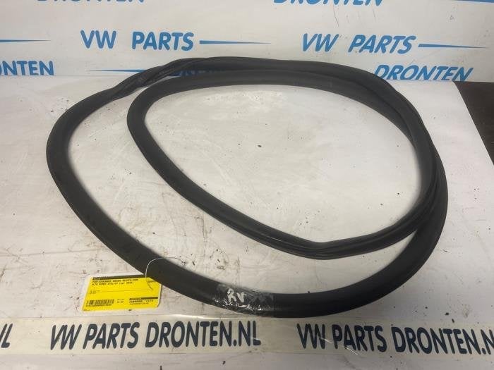 Portierrubber 4Deurs rechts-voor van een Alfa Romeo Stelvio, Gebruikt, -, Verzenden, -