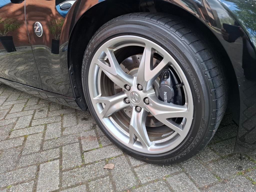 Nissan 370Z 3.7 V6 Coupe AUT 2010 Zwart, Automaat, 3696 cc, Achterwielaandrijving, 10 km/l