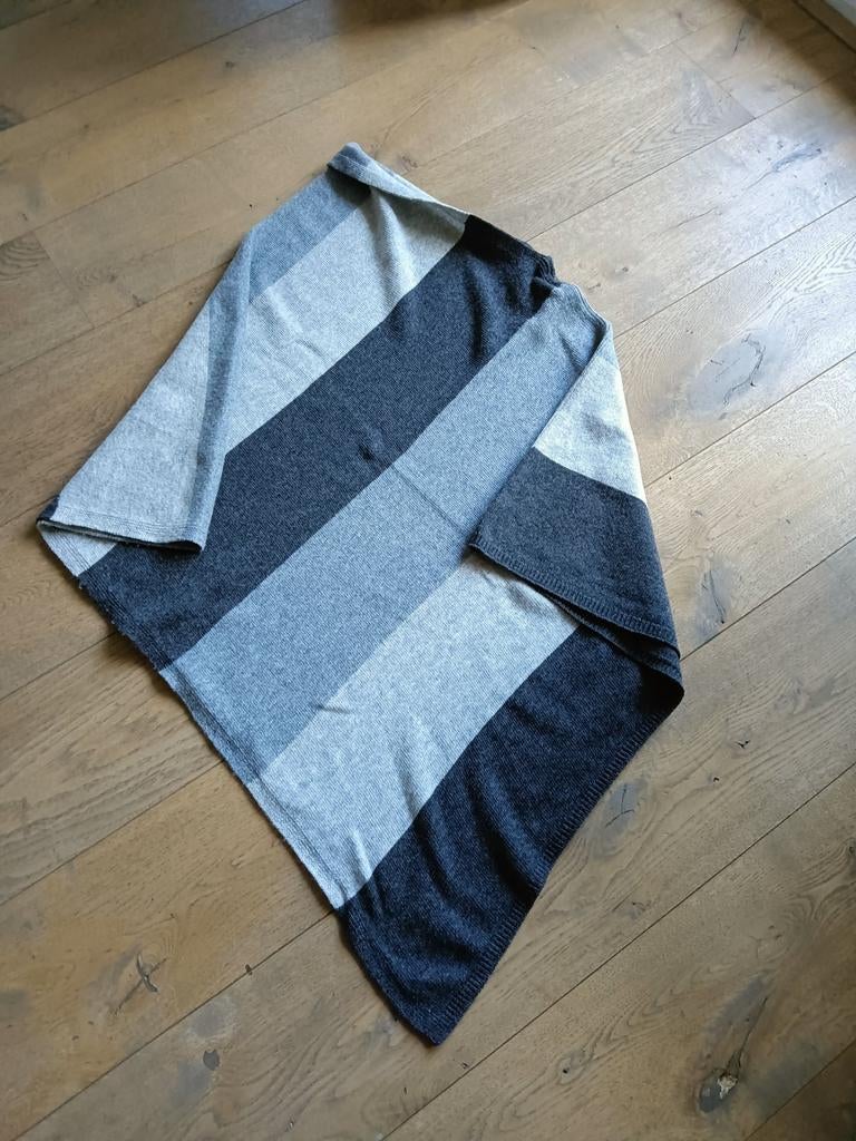 Cashmere & merino poncho, Nieuw, Ophalen of Verzenden, I Rocchi, Maat 36 (S)