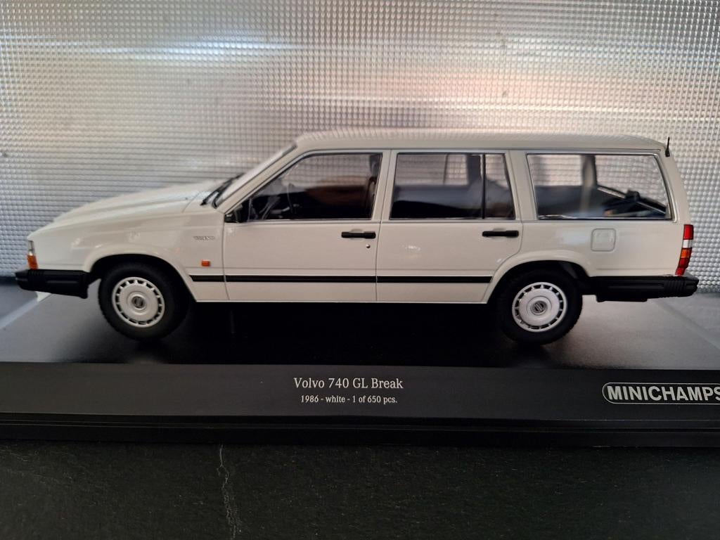 Volvo 740 GL Break Schaal 1:18, Minichamps, Auto, Nieuw, Ophalen of Verzenden