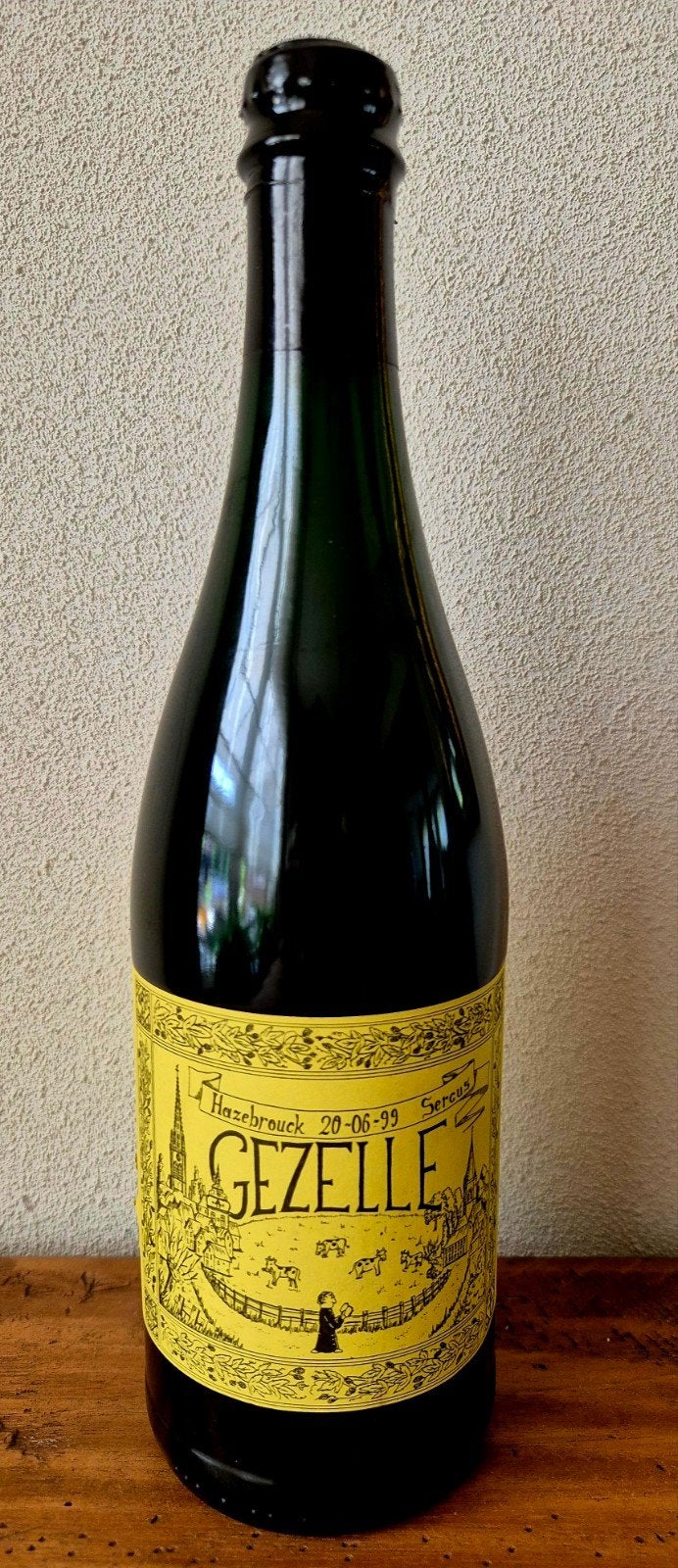 Fles 1999 Gezelle speciaal bier Vlaamse dichter Guido Gezell, Ophalen of Verzenden, Zo goed als nieuw, Flesje(s), Overige merken