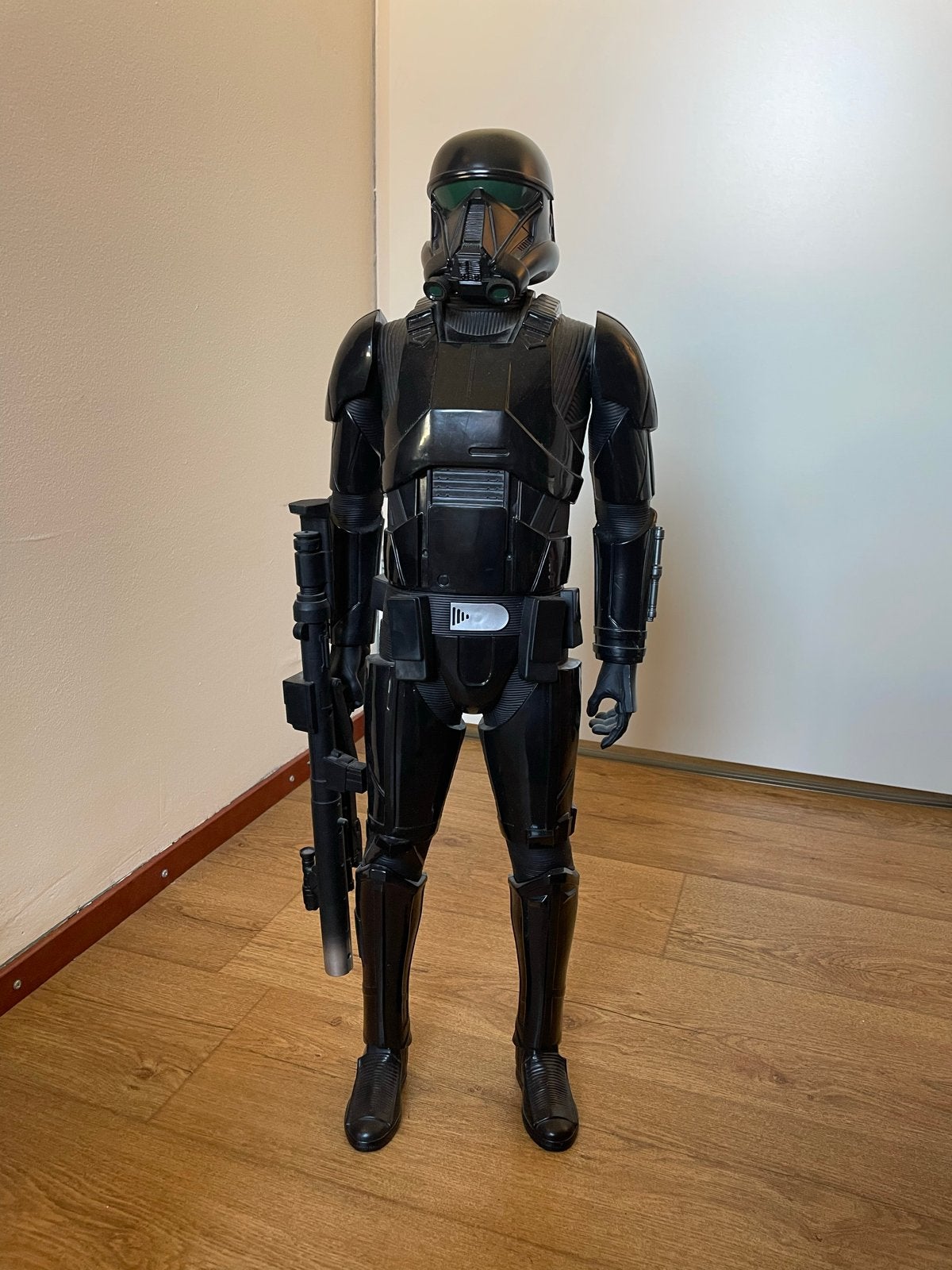 Star Wars Death Trooper groot Figuur, Ophalen, Zo goed als nieuw, Replica