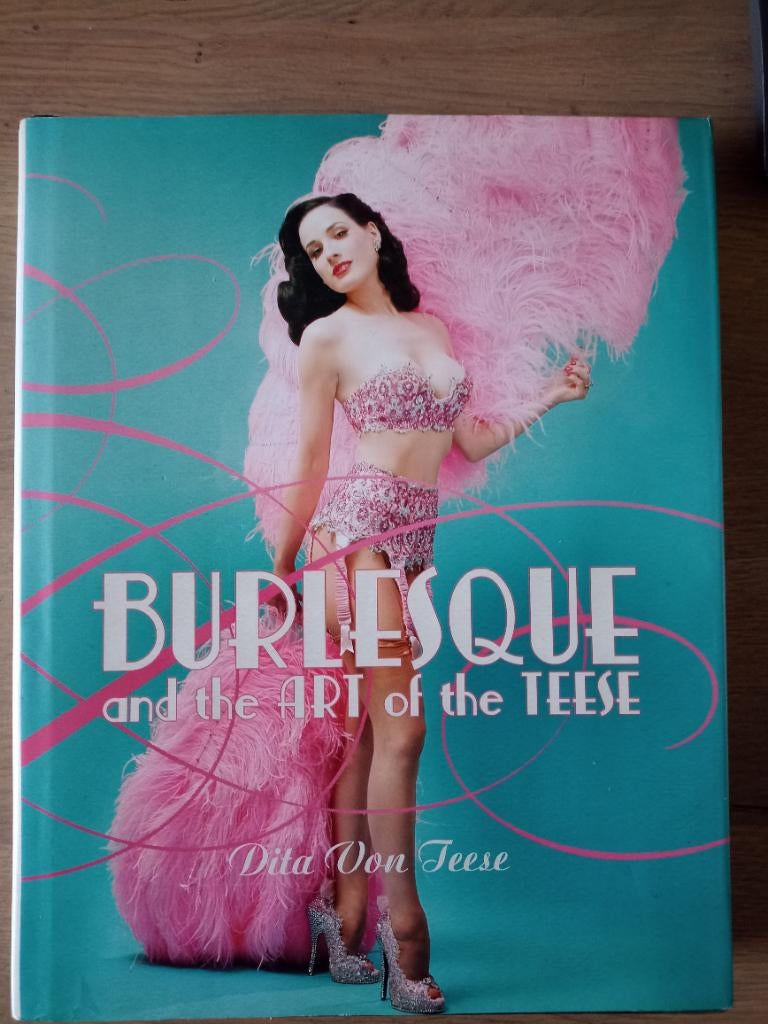 Boek Burlesque Dita van Teese, Ophalen, Zo goed als nieuw, Dita von Teese, Wereld overig