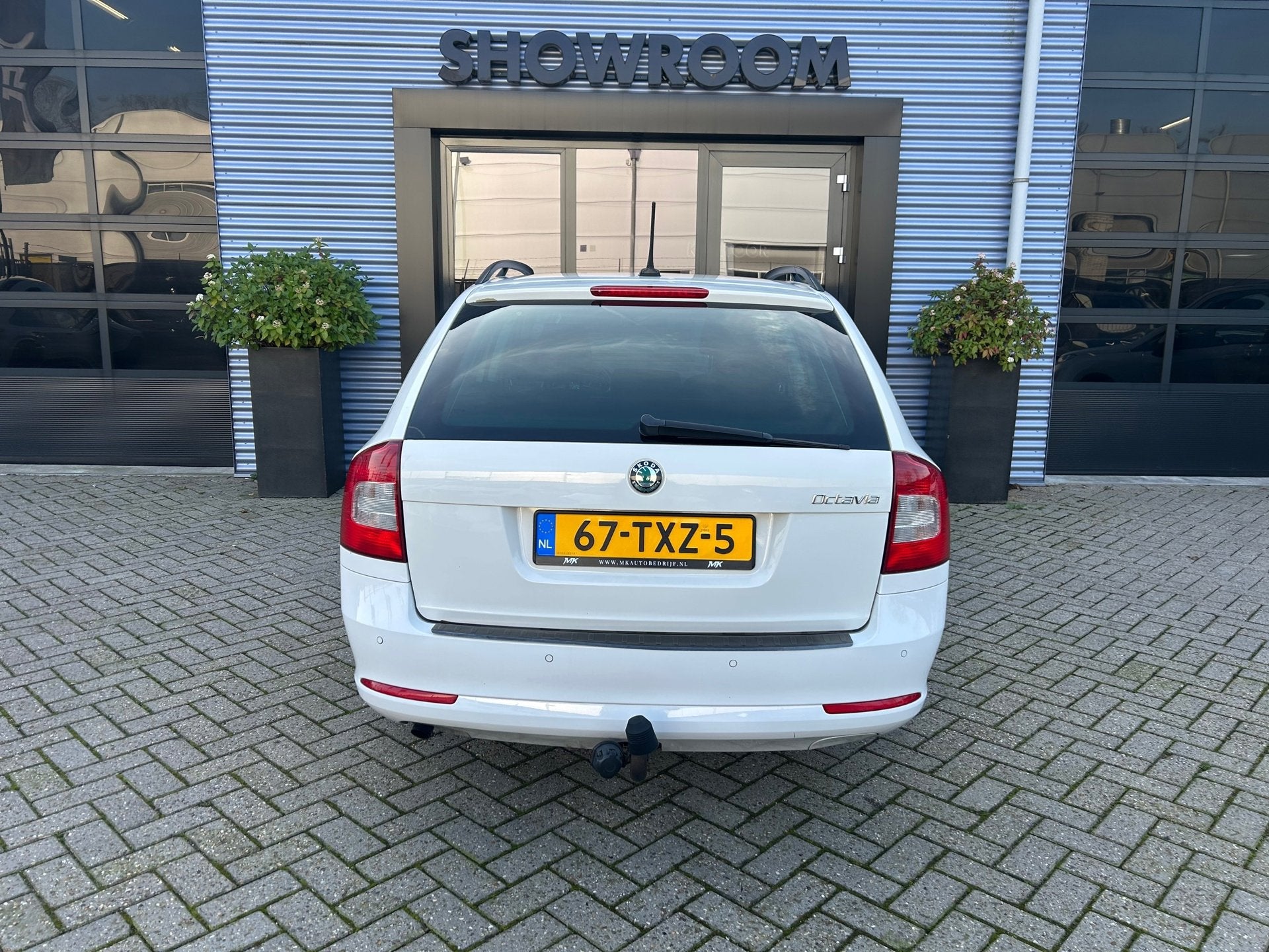 Skoda Octavia Combi 1.2 TSI Elegance Business Line Automaat|, Auto's, Skoda, Euro 5, Stof, Gebruikt, Zwart