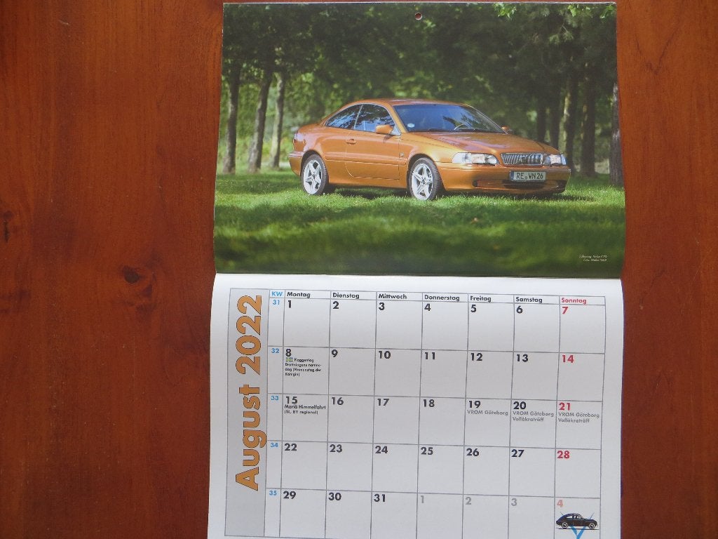 Volvo kalender 2022, met 12 foto’s op A4-formaat, Ophalen of Verzenden, Zo goed als nieuw, Auto's