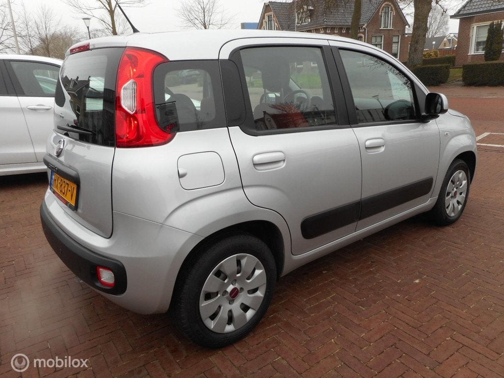 Fiat Panda TwinAir Turbo 80 Lounge AUTOMAAT+METALLIC LAK+RES, Auto's, Fiat, Euro 6, Panda, Origineel Nederlands, Bedrijf