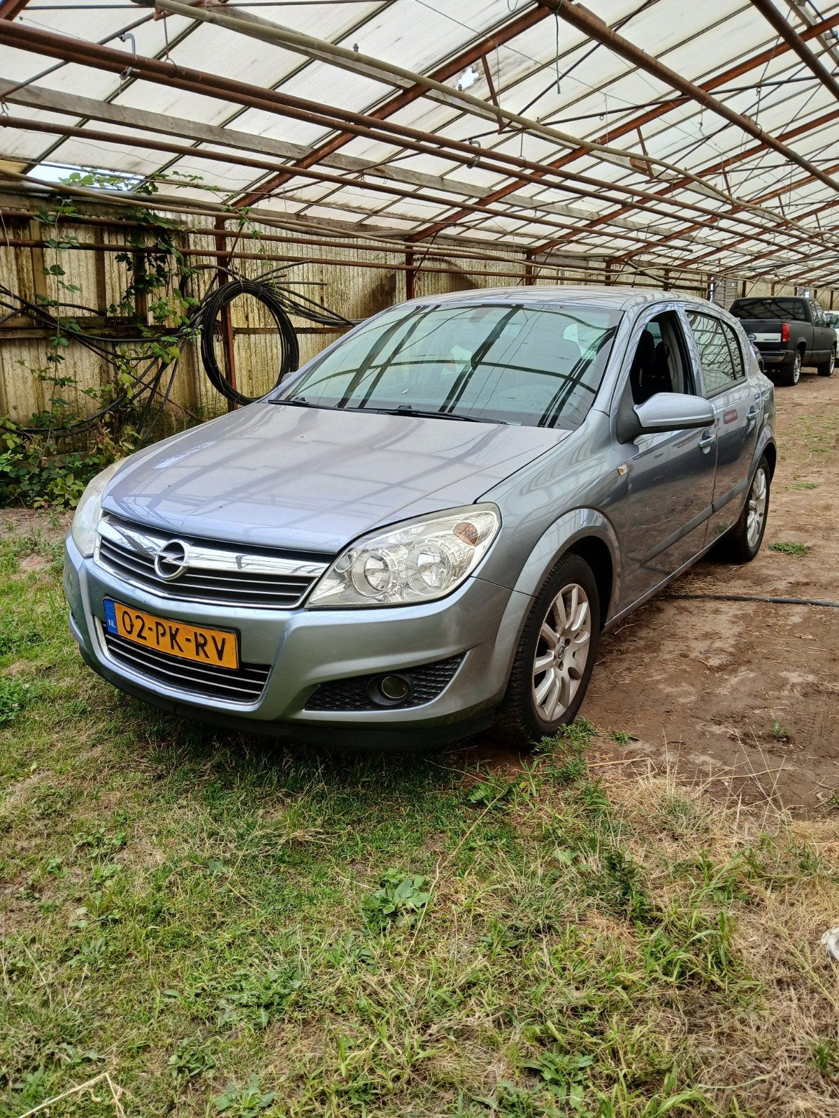 Opel Astra 1.4 16V 5D 2004 Grijs, Auto's, Voorwielaandrijving, 4 cilinders, 49 €/maand, Bedrijf