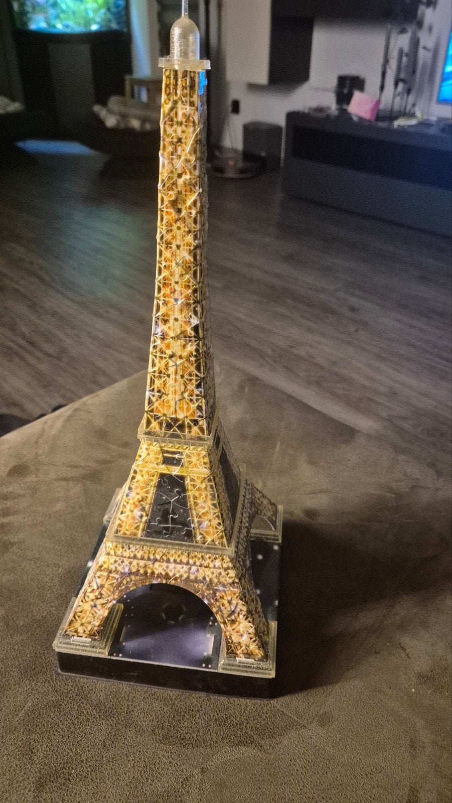 3D Eiffeltoren Puzzel met LED Verlichting, Hobby en Vrije tijd, Ophalen of Verzenden, Minder dan 500 stukjes, Zo goed als nieuw
