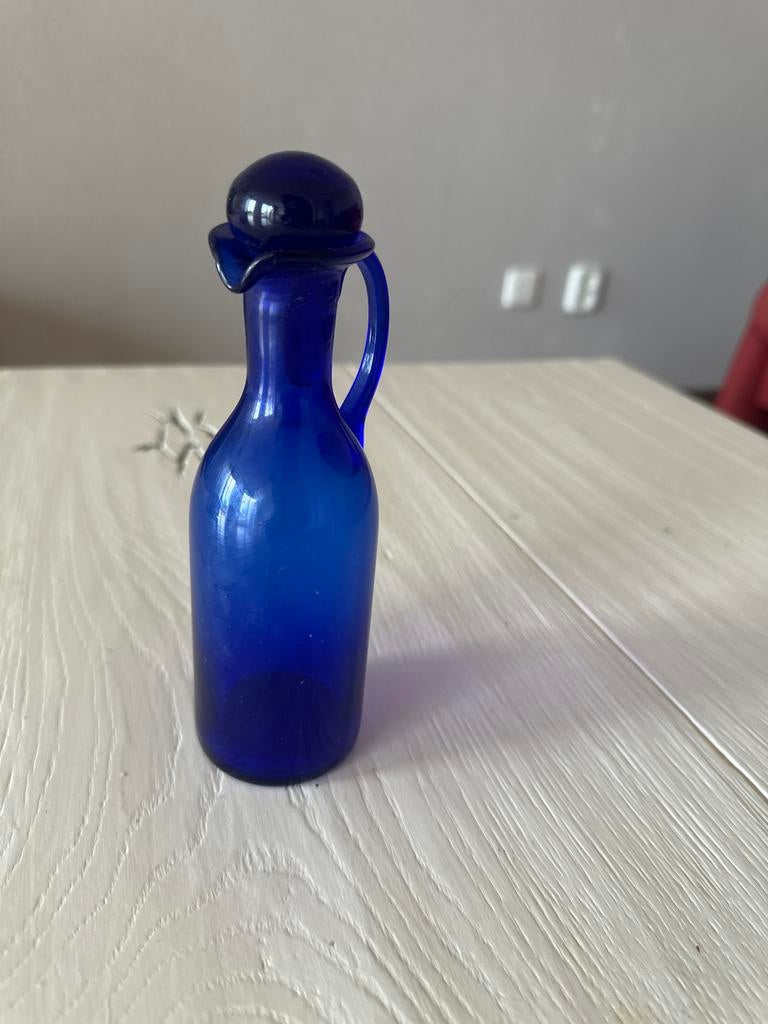 Kobalt blauw glazen karafje, Antiek en Kunst, Antiek | Glas en Kristal, Ophalen of Verzenden
