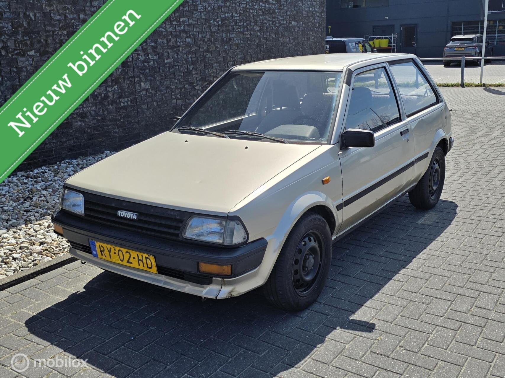 Toyota Starlet 1.3 Special 1987 - Automaat, Gebruikt, Starlet, Beige, Origineel Nederlands