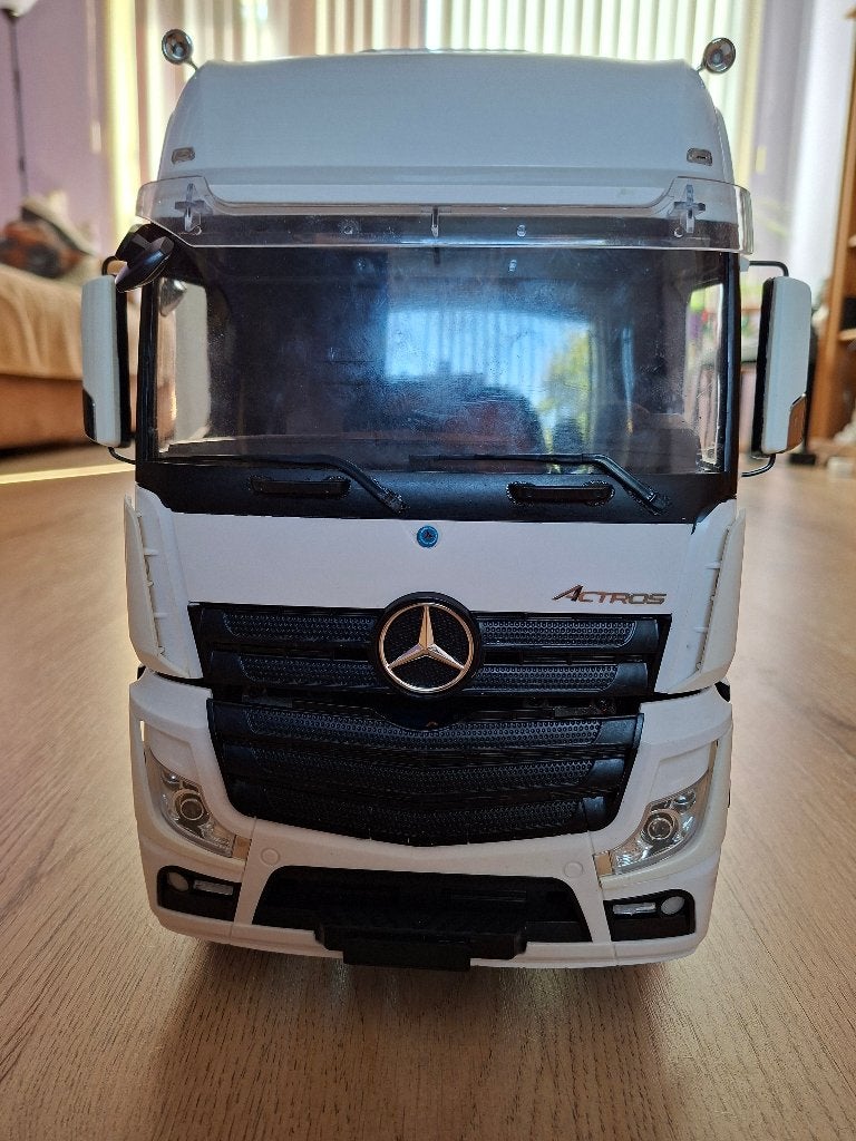 1:14 mercedes actros  helemaal compleet, Schaal 1:14, Zo goed als nieuw, Auto onroad, RTR (Ready to Run)