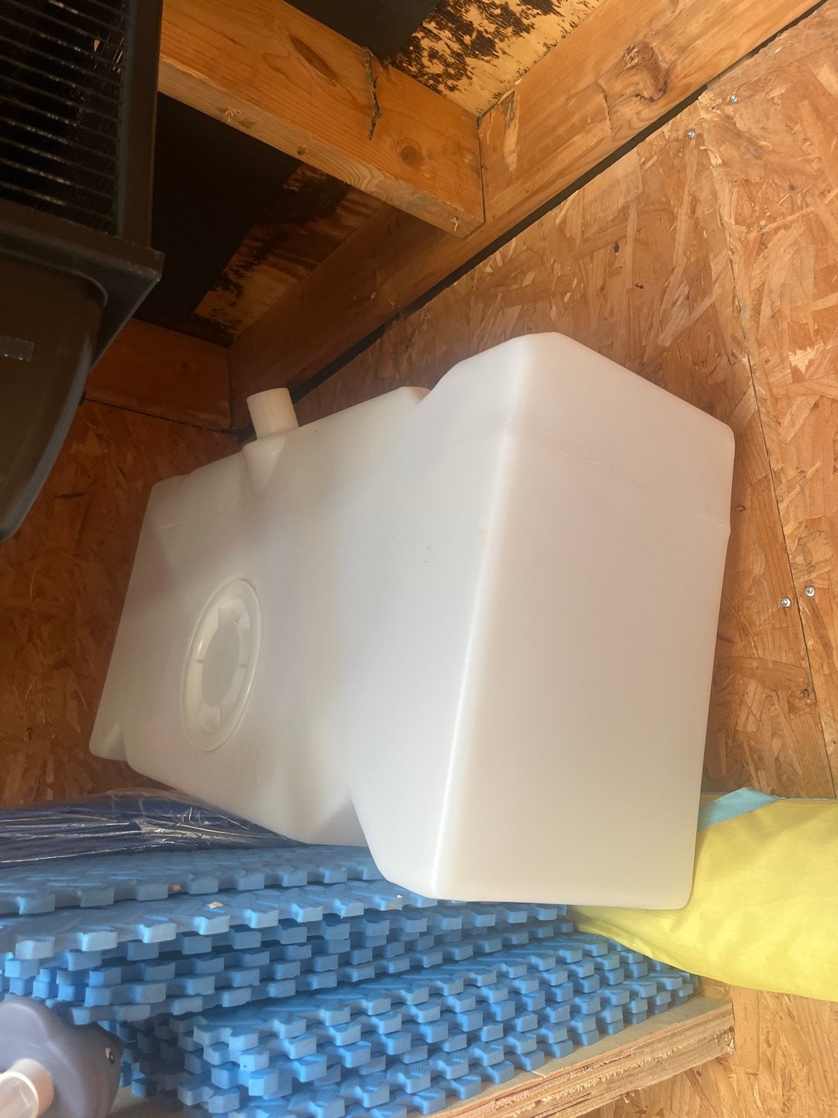 Schoonwatertank 40 liter, Ophalen of Verzenden, Gebruikt