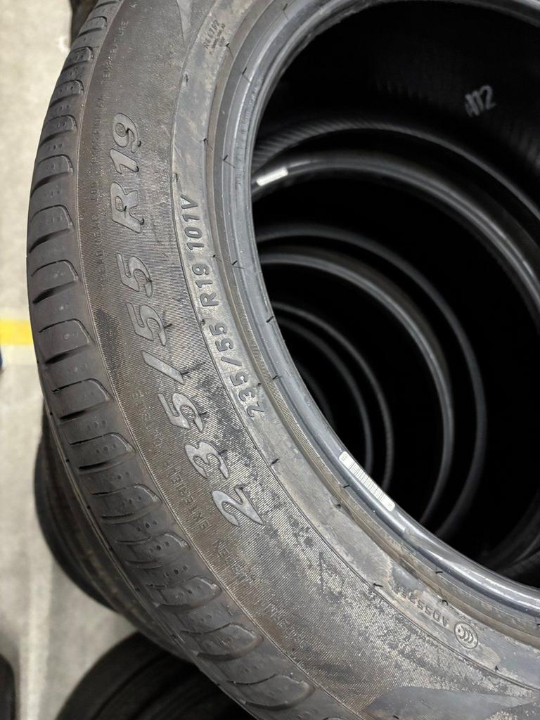 Zomerbanden Pirelli 235 55 19 inch 2 stuks 7 mm, 19 inch, Gebruikt, -, -