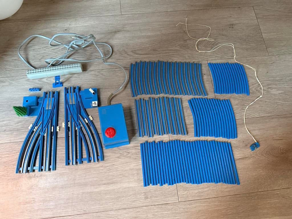 Lego 12V Trein Rails en Transformator Set, Kinderen en Baby's, Speelgoed | Duplo en Lego, Gebruikt, Lego, Complete set, Inclusief accessoires