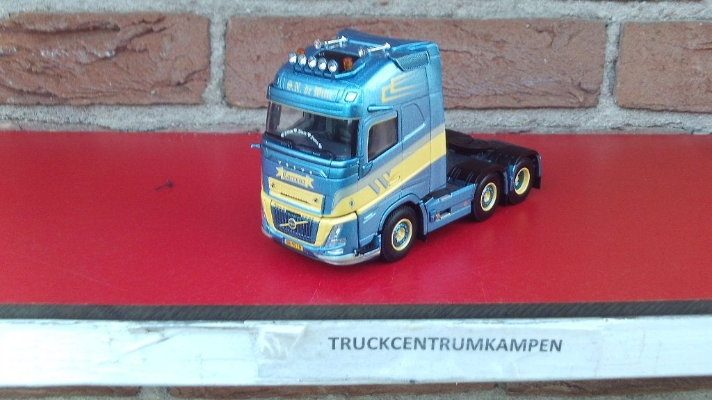 WSI  Volvo  FH  Aero  Globetrotter  XL  van  S. N. De  Witte, Hobby en Vrije tijd, Ophalen of Verzenden, Nieuw, Bus of Vrachtwagen