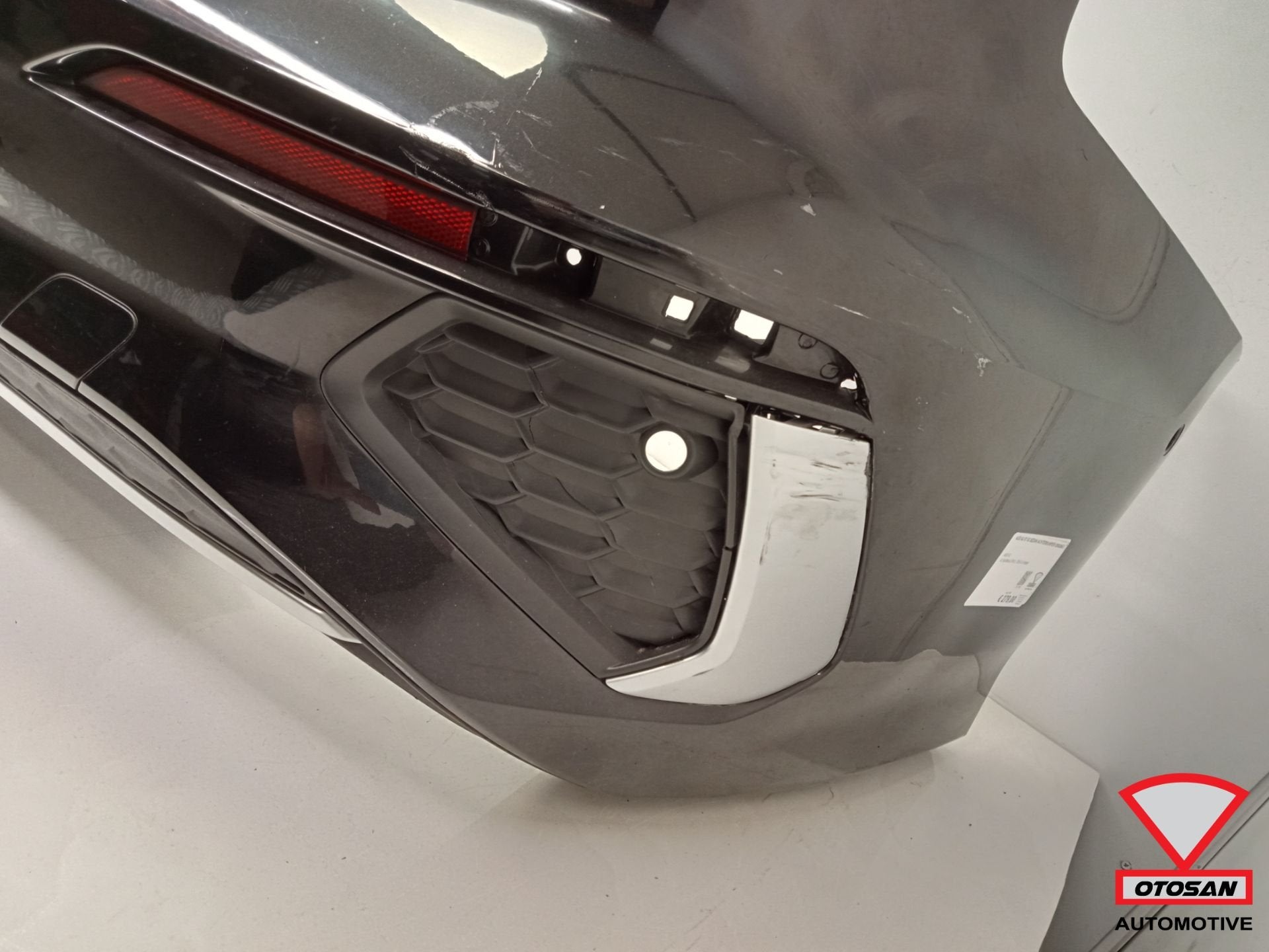 Audi a3 8y S3 sedan achterbumper origineel, Auto-onderdelen, Gebruikt, AUDI AG, Auto-Union-Strasse 1
85045  Ingolstadt, DE, Kundenbetreuung@audi.de