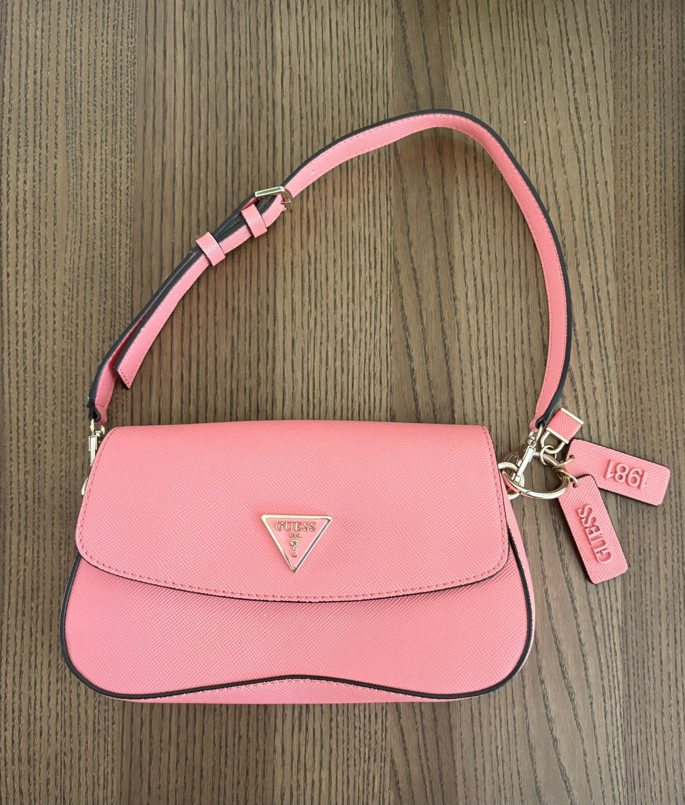 GUESS Cordelia Flap Shoulder Bag – roze, Ophalen of Verzenden, Zo goed als nieuw, Roze, Schoudertasje