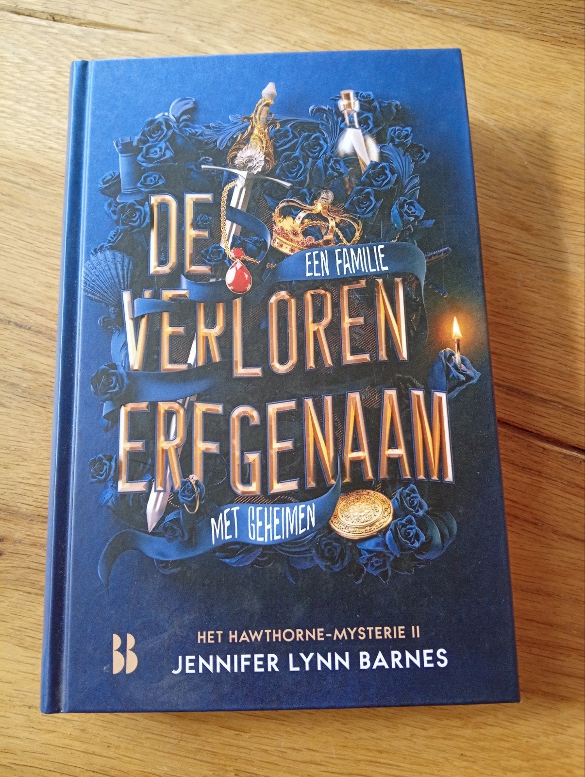 De Verloren Erfgenaam - Het Hawthorne Mysterie II, Jennifer Lynn Barnes, Ophalen of Verzenden, Zo goed als nieuw, Nederland
