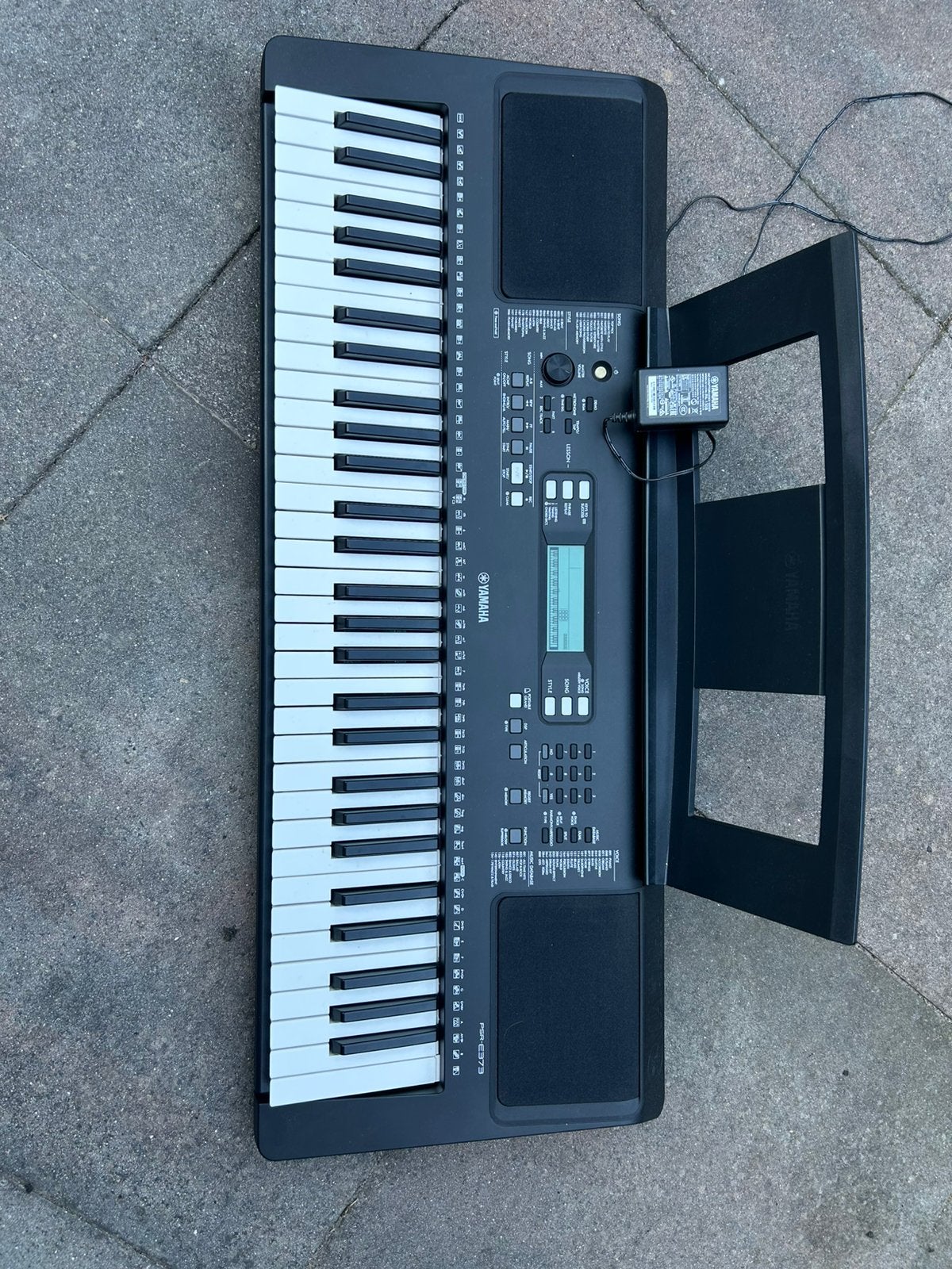 Yahama PSR-E373 met standaard, Muziek en Instrumenten, Ophalen, 61 toetsen, Yamaha, Met standaard