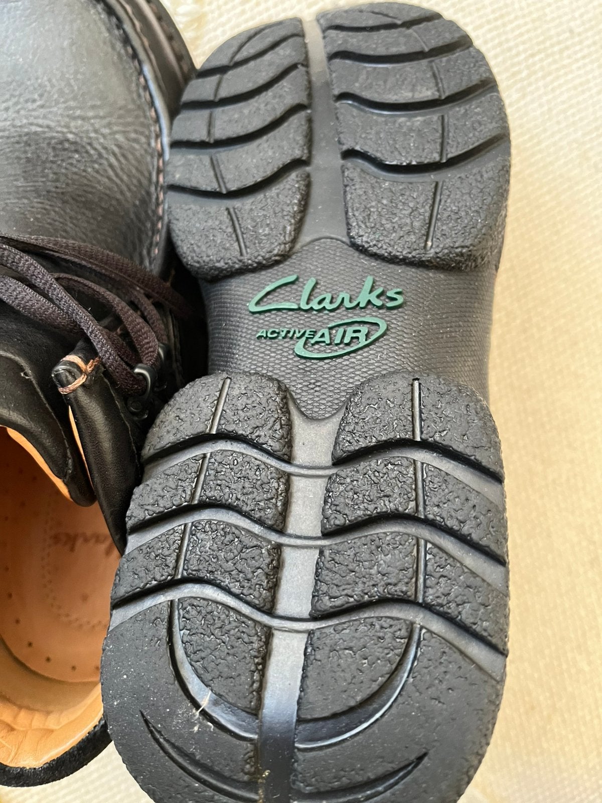 Nieuw Clarks boots maat 43,5, leer , antislip, Kleding | Heren, Schoenen, Ophalen of Verzenden, Nieuw, Zwart, Boots