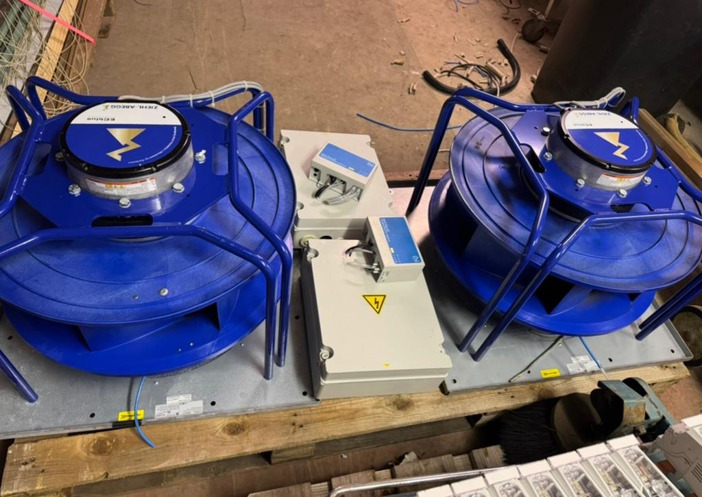 Ventilatoren Ebmpapst en Ziehl Abbeg, Ophalen, Zo goed als nieuw