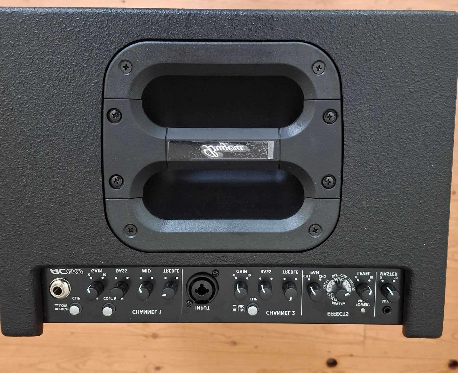 Acoustische gitaar versterker Bugera AC60 nieuw 175euro, Ophalen of Verzenden, Nieuw, Minder dan 50 watt