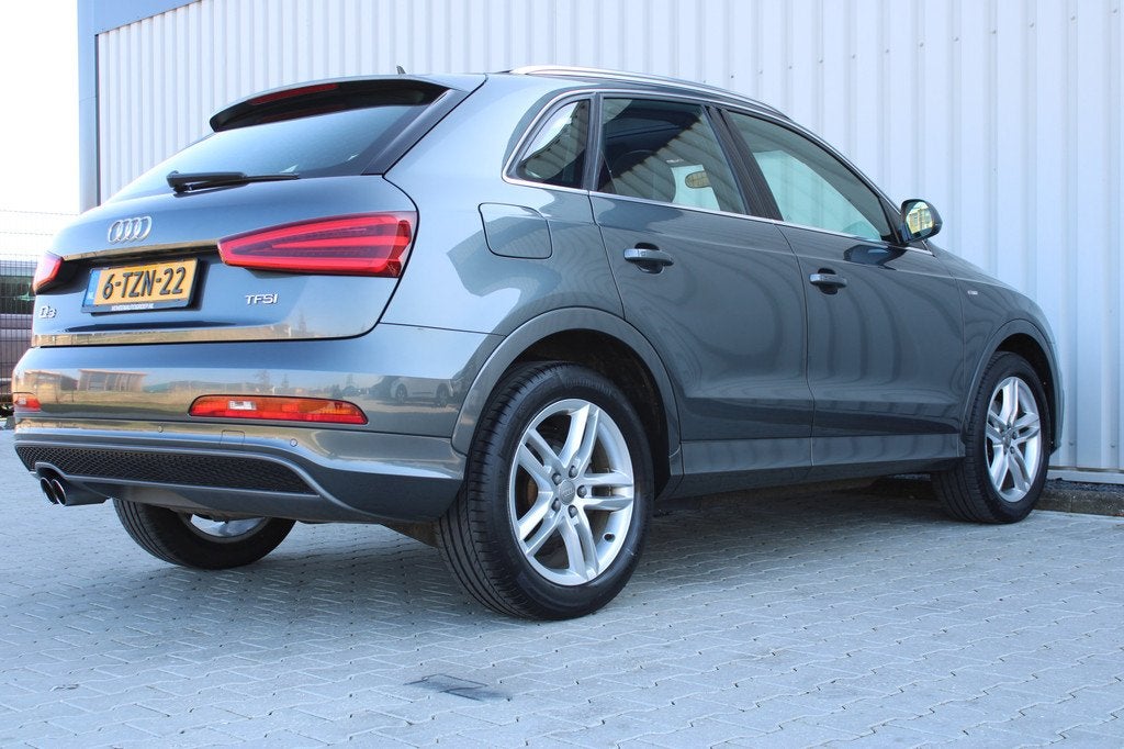 Audi Q3 1.4 TFSI S-line Sport Edition | Incl. 12 maanden gar, Auto's, Audi, 12 maanden, 730 kg, 4 cilinders, Leder en Stof