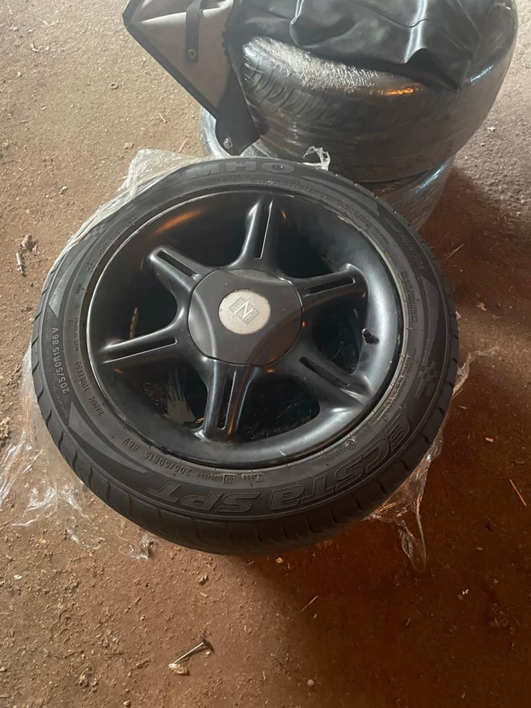 Set van 4 zwarte velgen voor Mazda MX-5 (banden versleten), Ophalen, Gebruikt, 15 inch, Velg(en)