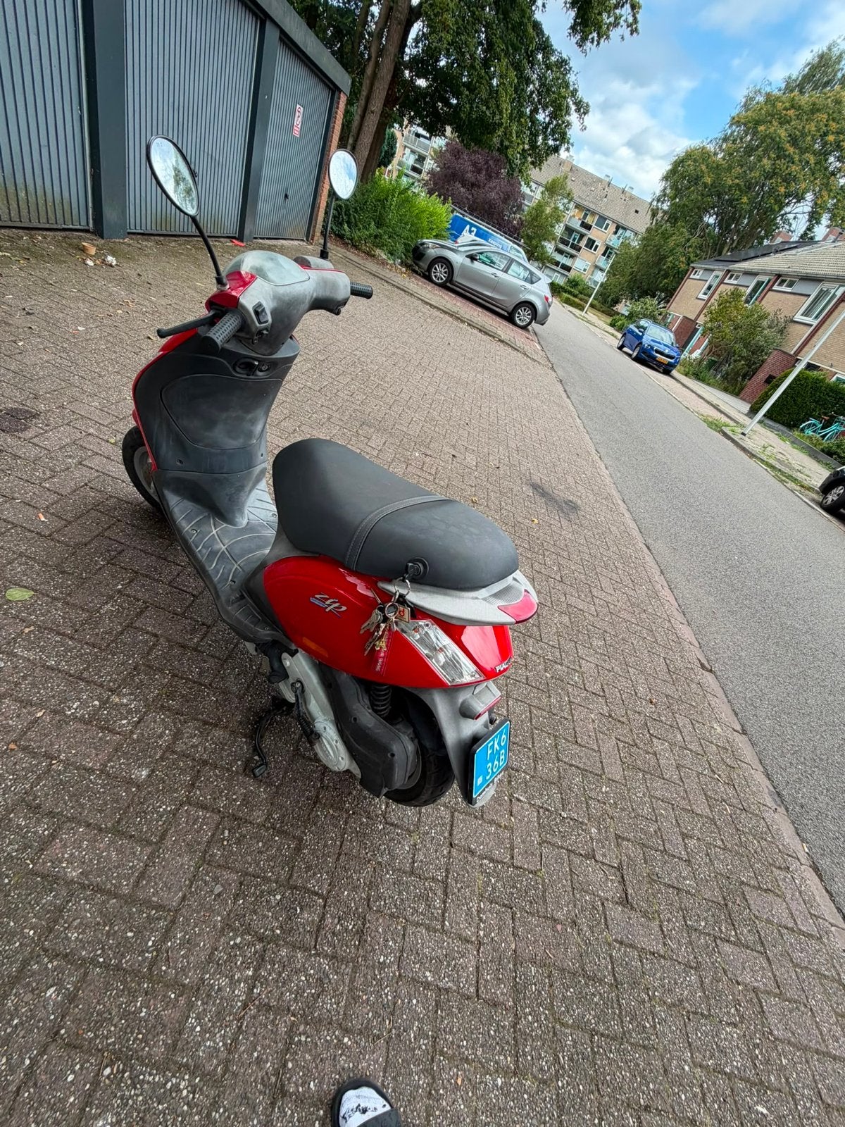 Rode Piaggio Zip Scooter - Gebruikt, Fietsen en Brommers, Scooters | Piaggio, Ophalen, Gebruikt, Maximaal 45 km/u, Zip