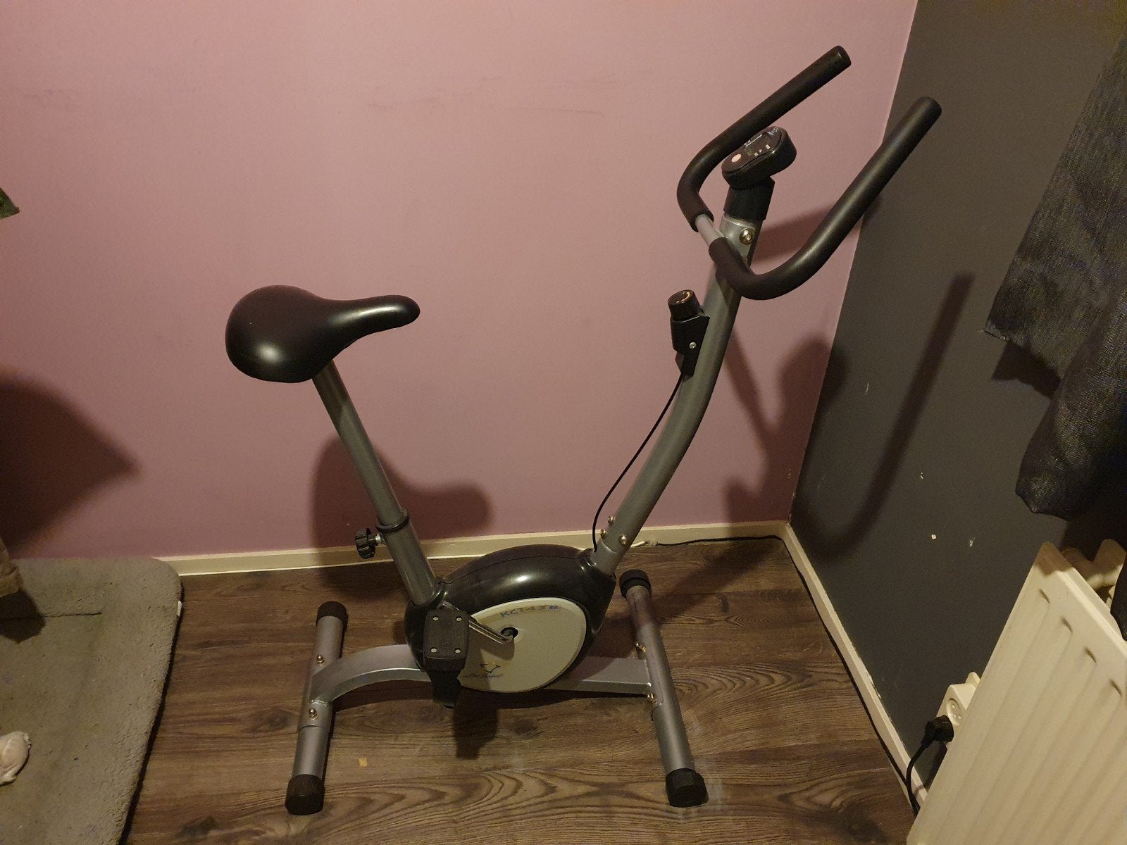 Starshaper Hometrainer KC143B - Fit blijven vanuit huis, Ophalen, Gebruikt, Metaal, Benen