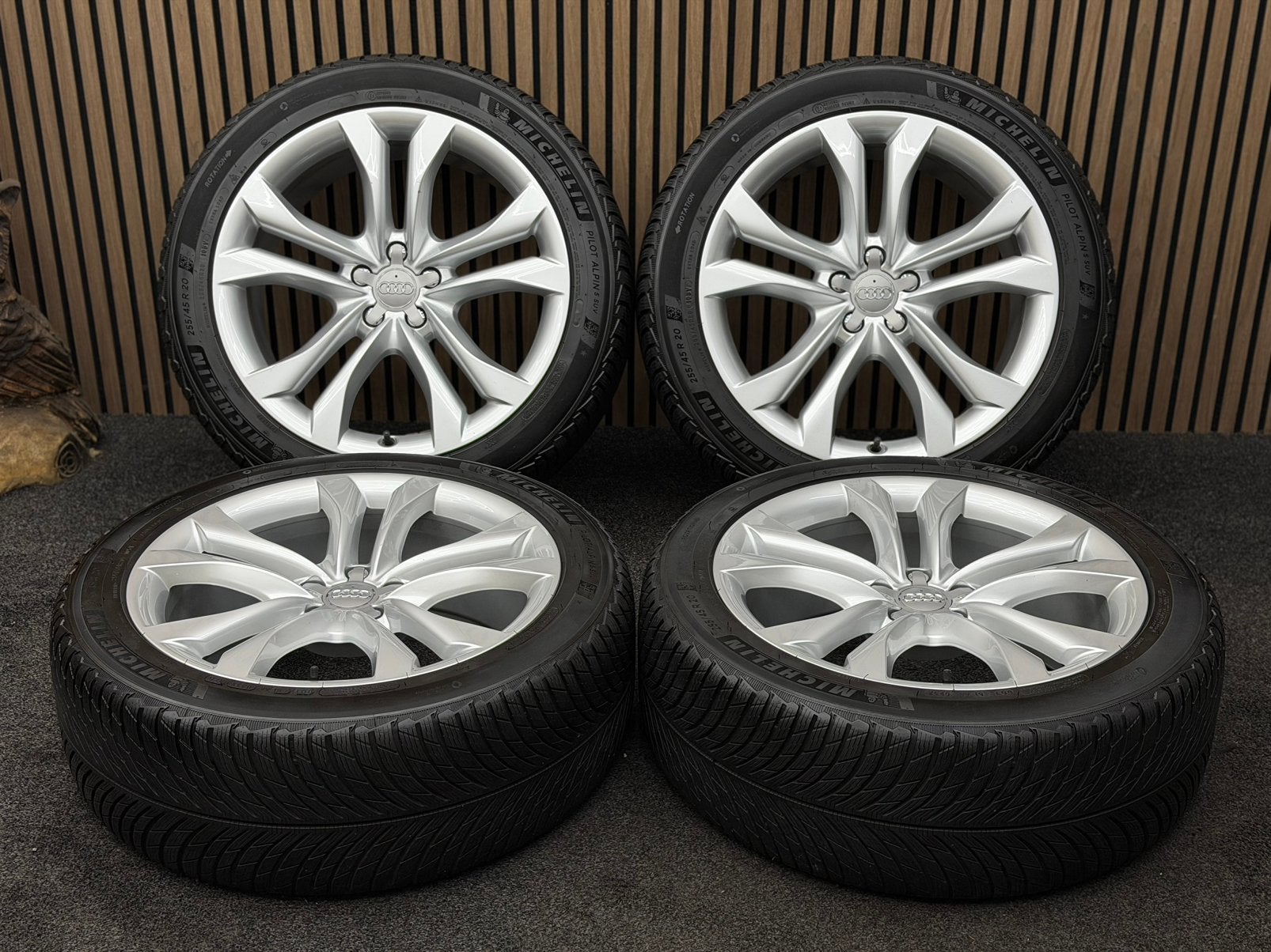 WINTER! Originele 20 inch Audi Q5 SQ5 5x112 ET33 Michelin XL, Auto-onderdelen, Ophalen, 255 mm, ., Banden en Velgen