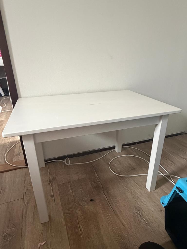 Kinder tafeltje Sundvik Ikea, Ophalen, Zo goed als nieuw, Overige typen