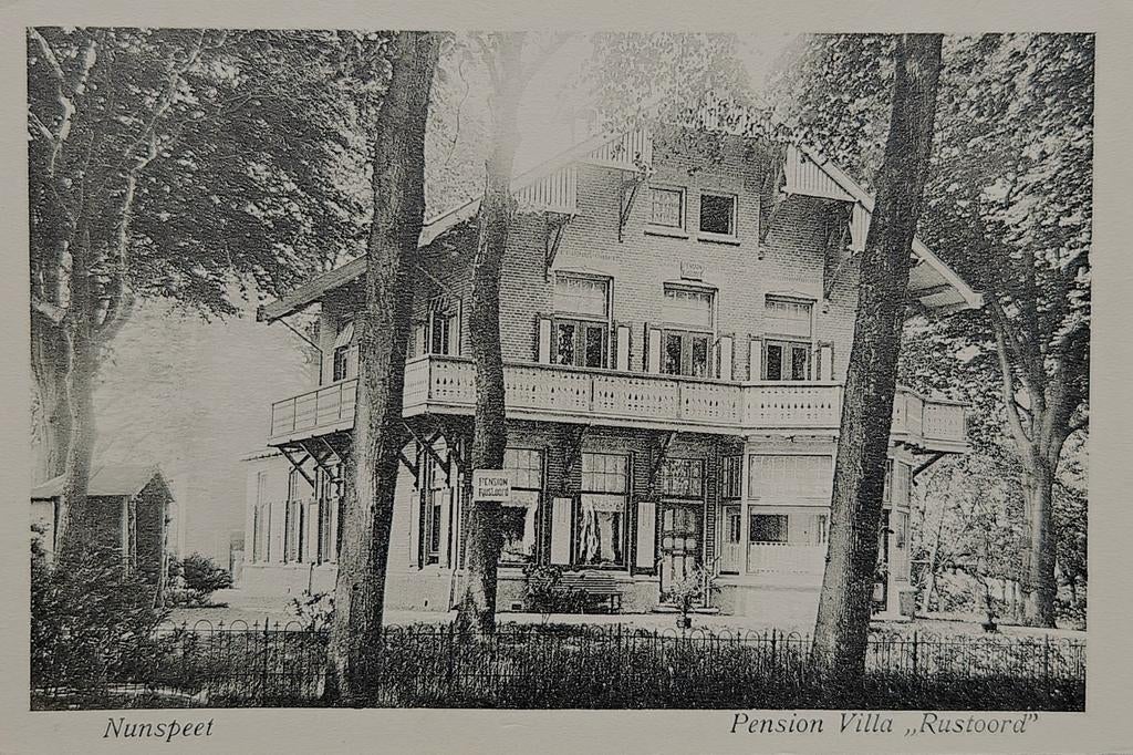 Nunspeet - pension Villa Rustoord, Verzamelen, Ansichtkaarten | Nederland, Verzenden, Voor 1920, Gelopen, Gelderland
