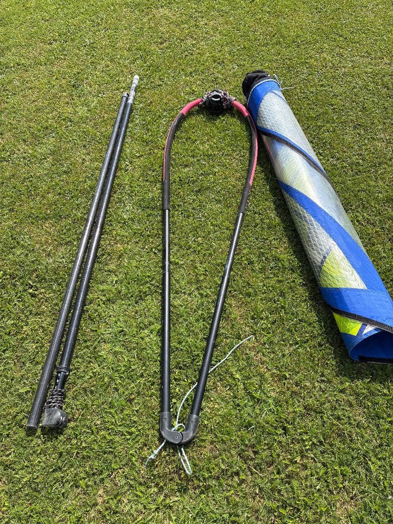 Windsurf zeil voor kinderen 4 m2, Watersport en Boten, Ophalen, Gebruikt, 3.5 tot 5 m², Met mastvoet