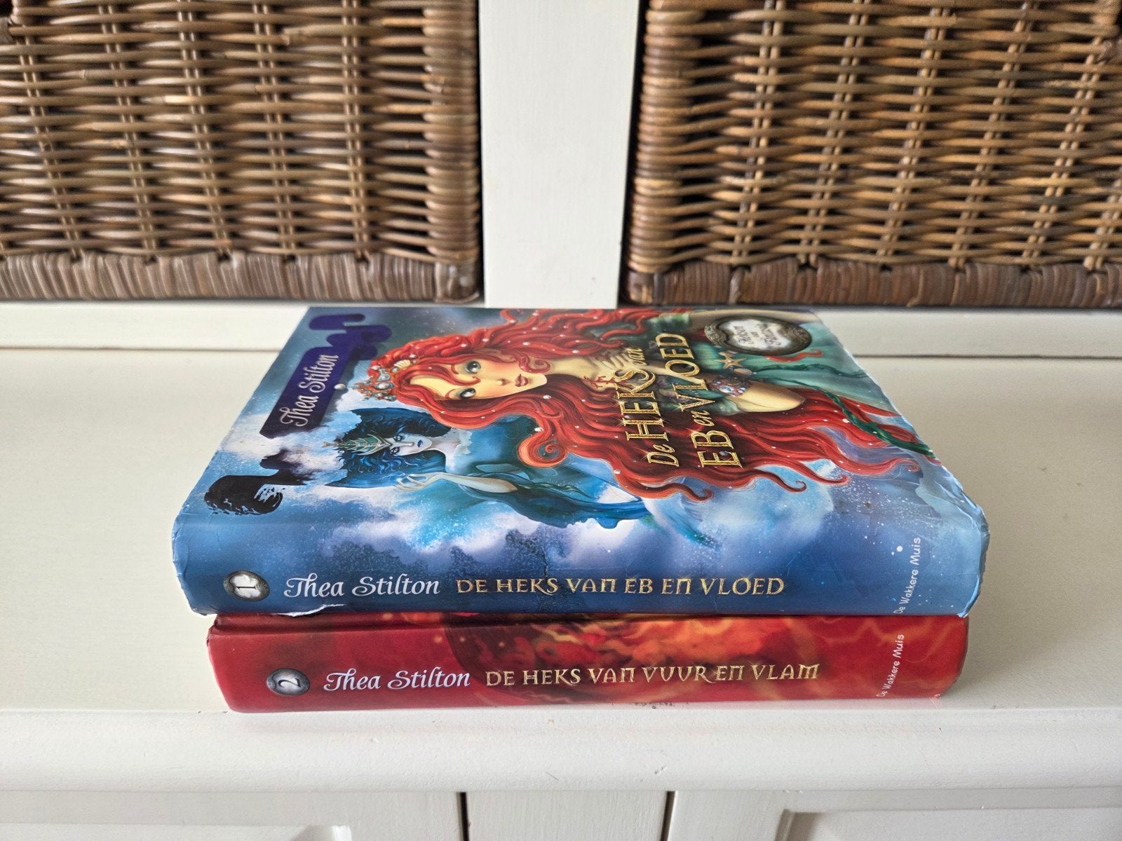 Thea Stilton - de heksen van fantasia, Ophalen of Verzenden, Gelezen