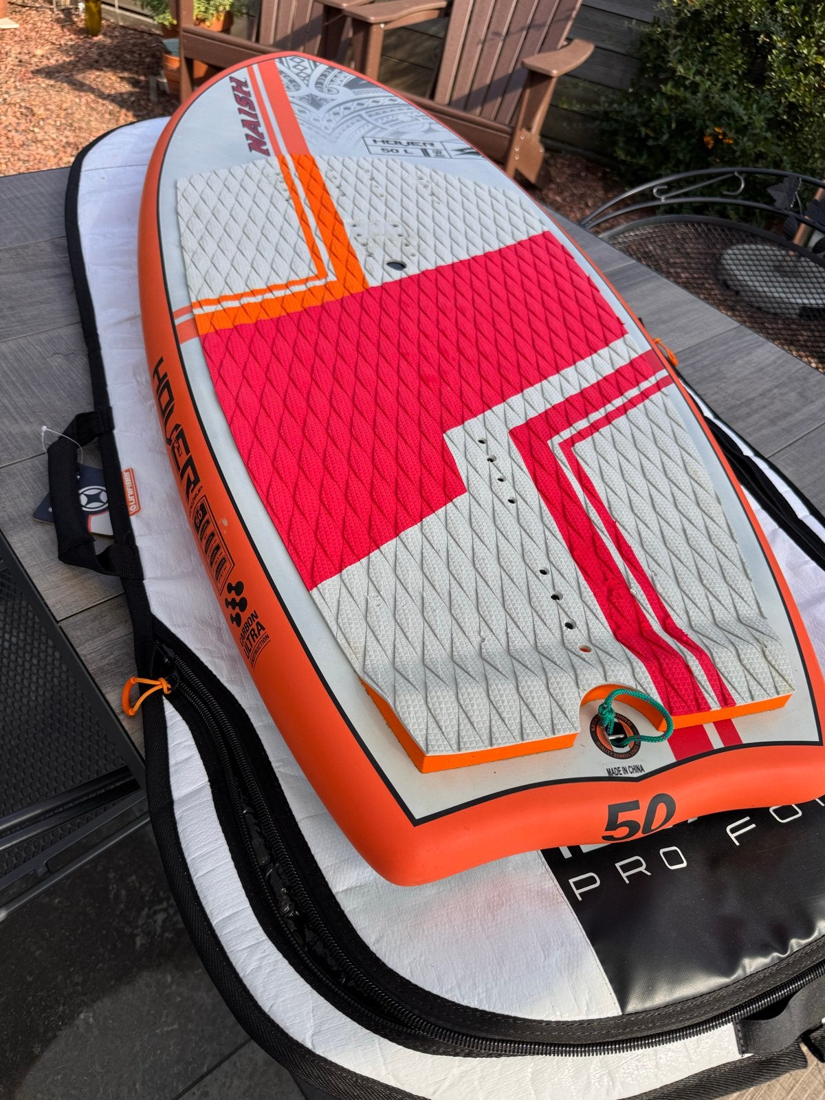 Naish Hover Ultra Carbon 50L Wingfoilboard, Watersport en Boten, Ophalen, Gebruikt, Wingsurf-board