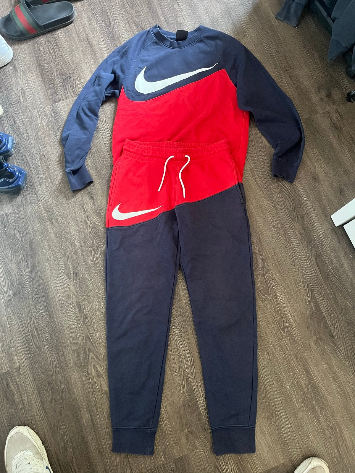 Nike Trainingspak Maat S - Rood/Blauw, Meerkleurig, Ophalen of Verzenden, Zo goed als nieuw, Algemeen