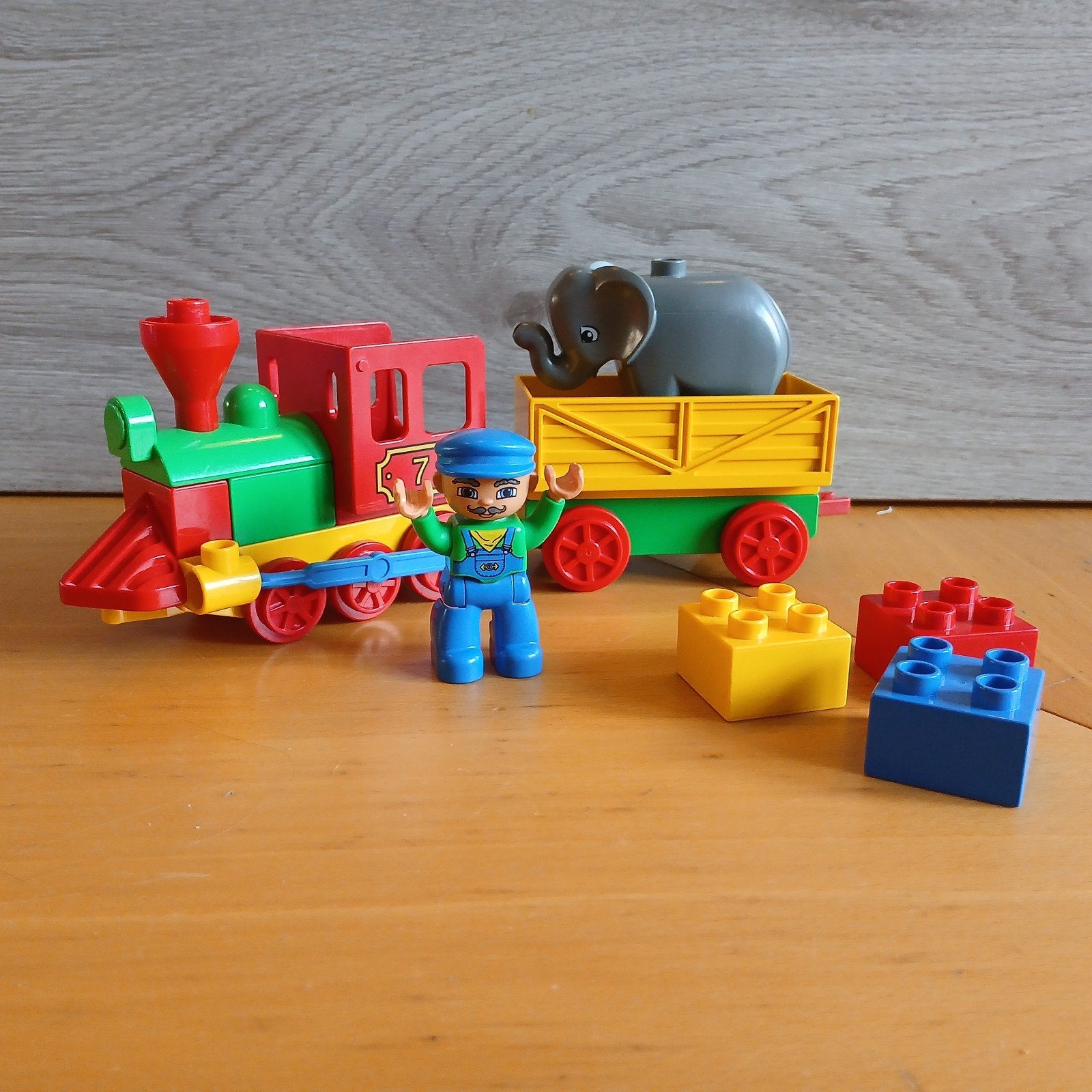 Duplo 3770 Trein met olifant, Kinderen en Baby's, Speelgoed | Duplo en Lego, Ophalen of Verzenden, Zo goed als nieuw, Complete set