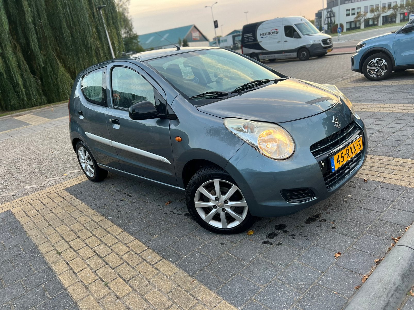 Suzuki Alto 1.0 2011 Grijs, Auto's, Suzuki, Voorwielaandrijving, 200 kg, 4 stoelen, Origineel Nederlands