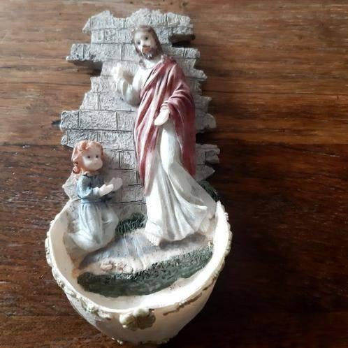 wijwaterbakje en rozenkransen Religieus, Ophalen